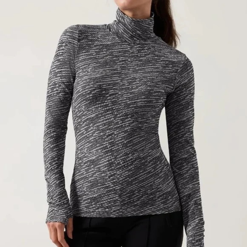 Athleta Flurry Seamless Turtleneck 325
